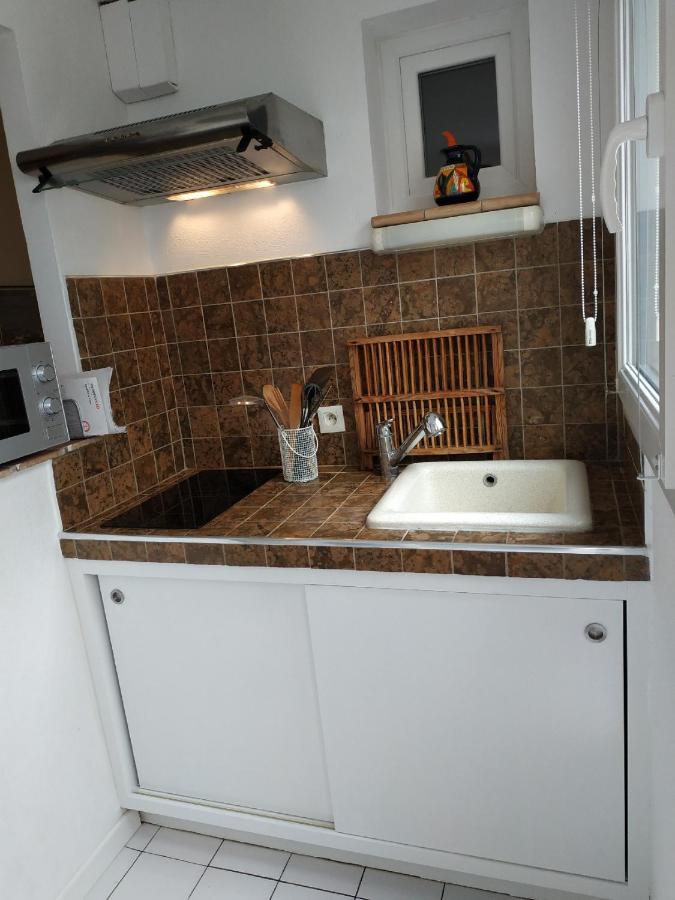 Studio Tout A Pieds Sanary-sur-Mer Exterior photo