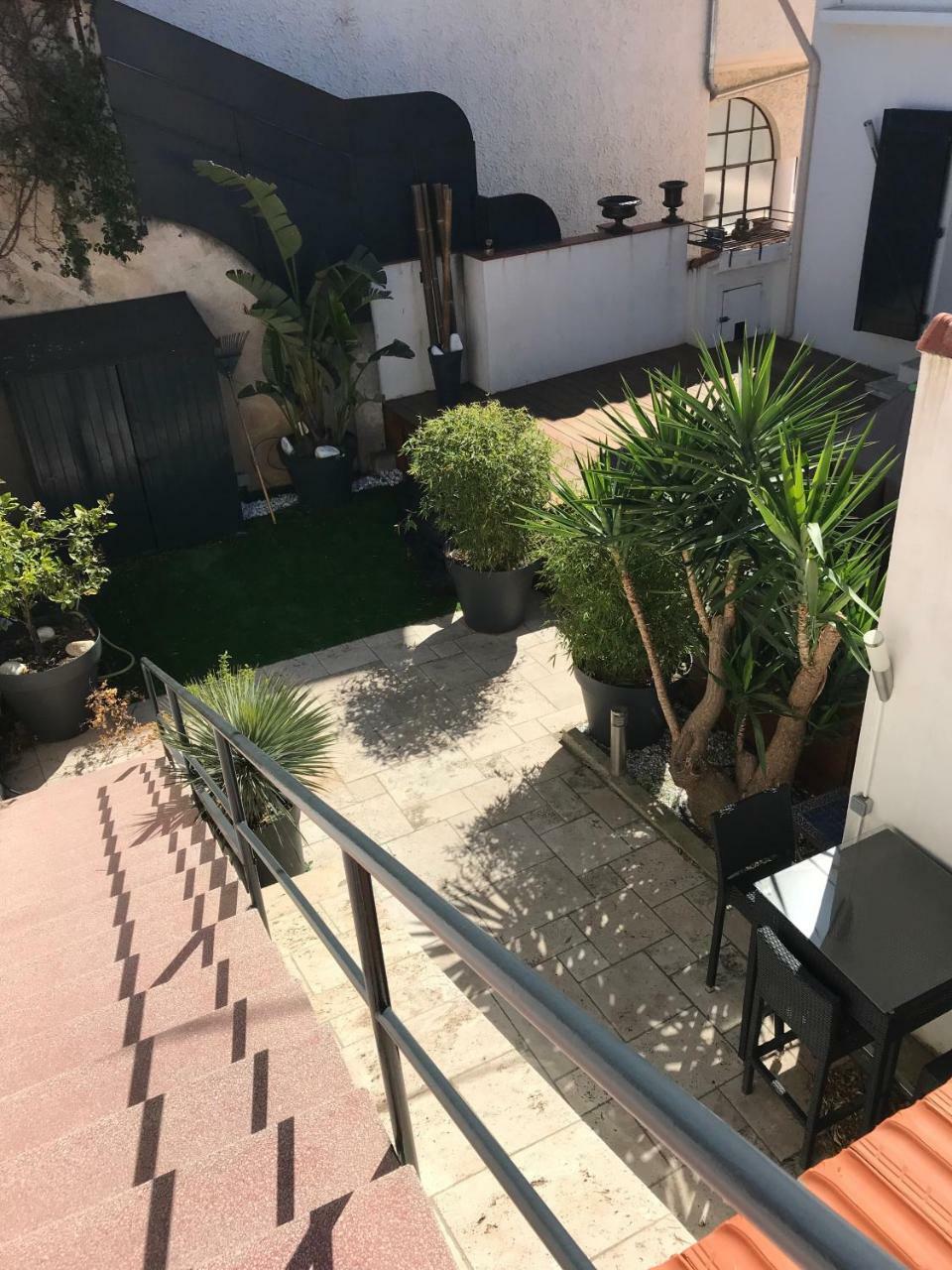 Studio Tout A Pieds Sanary-sur-Mer Exterior photo